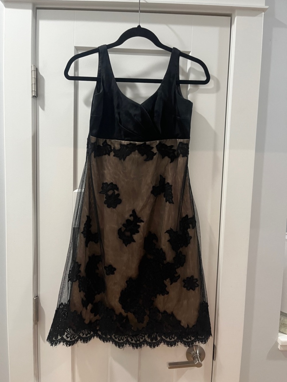Y2K Silk Ann Klein Dress Size 6 Black and Nude Lace Overlay Cocktail Dress
